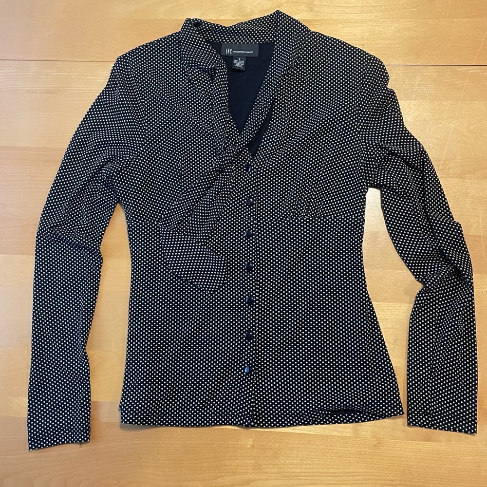 INC International Concepts V-Neck Tie Front Blouse Size Small - Picture 3 of 10